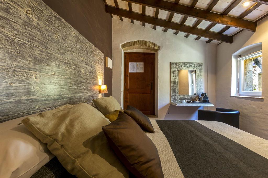 El Cau Del Papibou - Adults Only Hotel Peratallada Quarto foto